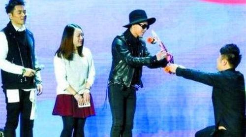 韩流only吃瓜,揭秘娱乐圈的甜蜜瓜田